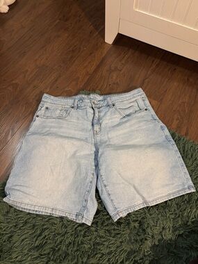 Torrid Baggy Jort
